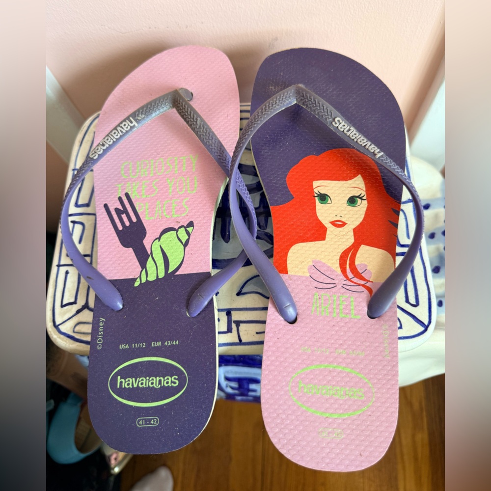 Havaianas Disney Little Mermaid Flip Flops - Size 11 - worn once